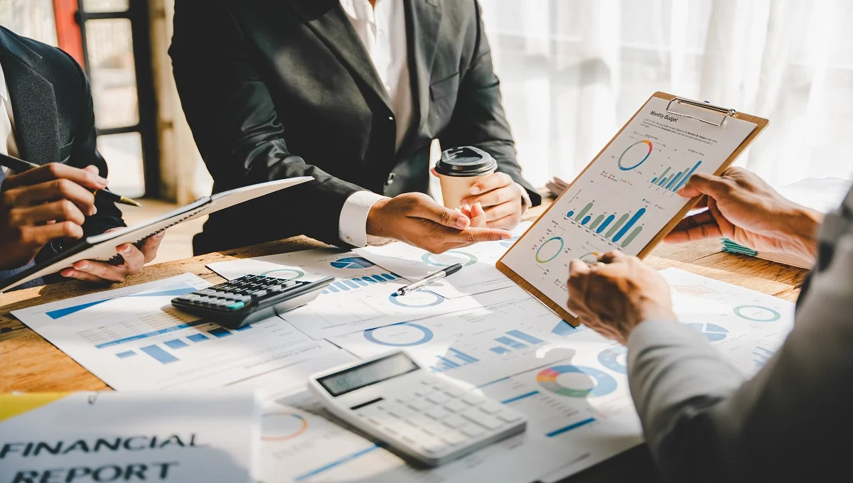 Outsourced CFO services helping growing businesses manage finances and plan strategy