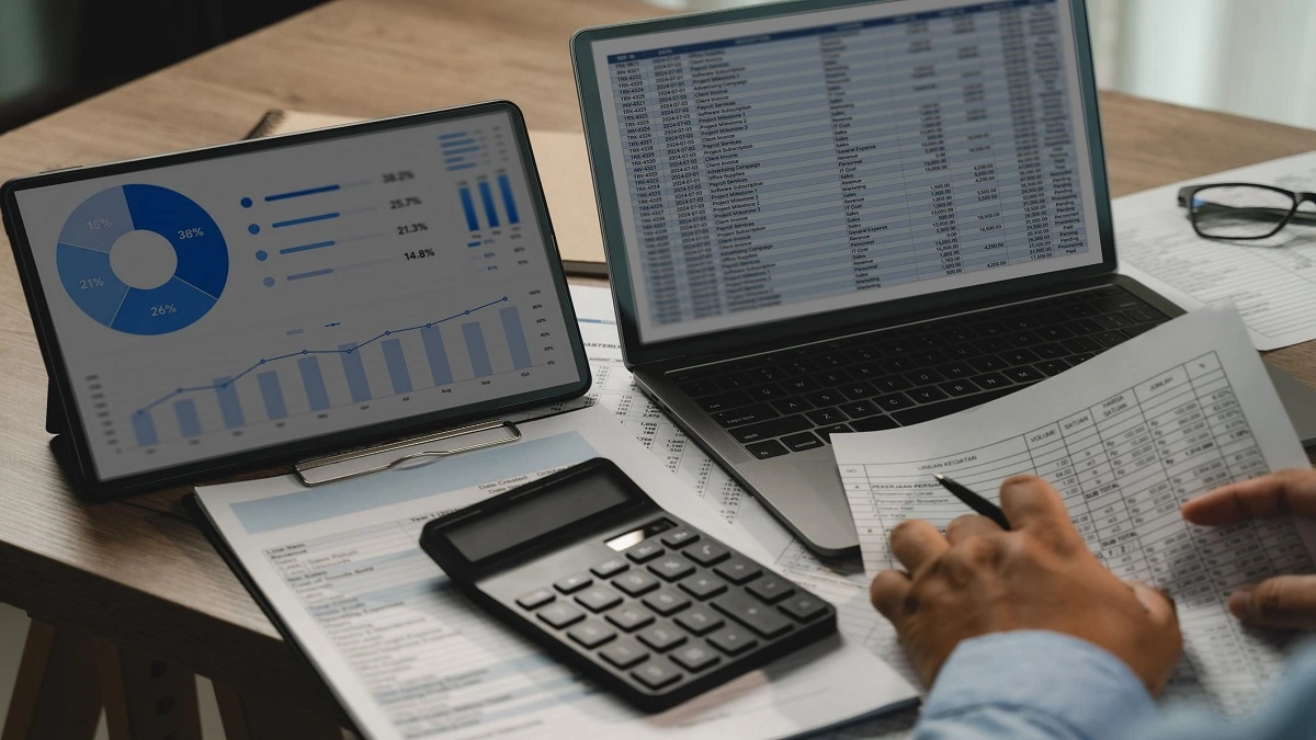 SaaS revenue recognition dashboard showing digital billing records and financial data.